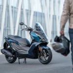 cu ce te poate impresiona scuterul kymco downtown gt 125i abs tcs